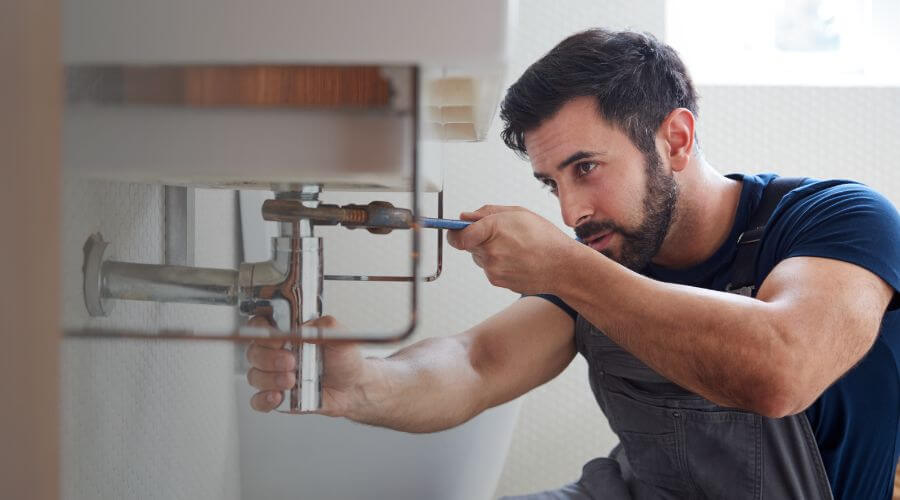 Professional water heater installation services in Vandalia, MI